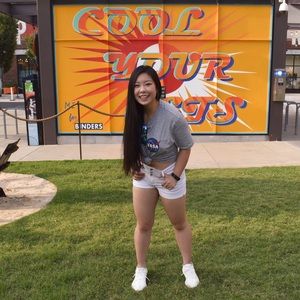 Meet your Posher, Melissa